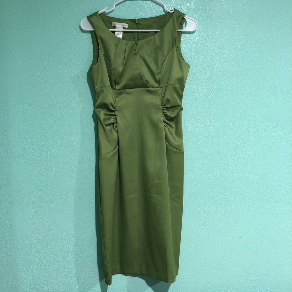 London Times Sleveless Green Dress